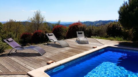 Gite avec piscine en Ardeche